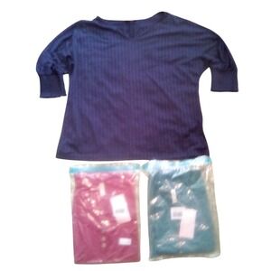 Womens Three Quarter Sleeve V‎ Neck Top , (1) in Maroon (1) in Green